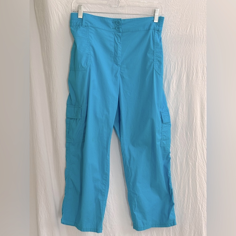 Chico’s turquoise capris with elastic waistband - Picture 1 of 9